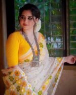 কামিনী-771 শাড়ি সাথে ব্লাউজ পিছ ফ্রি - Image 2