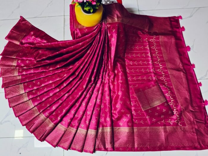 সফ্ট সিল্ক কাতান শাড়ী - Image 1