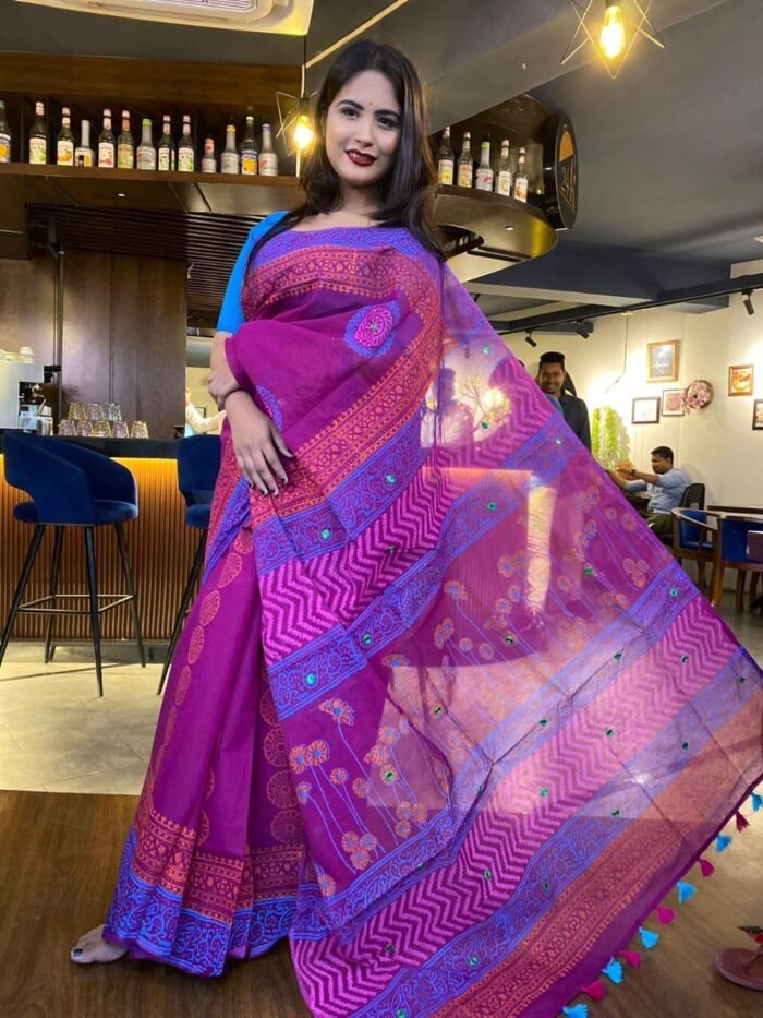 Royal Bloom – হ্যান্ড এমব্রয়ডারির এক্সক্লুসিভ হাফ সিল্ক শাড়ি | ১৩ হাত | ব্লক প্রিন্ট + ডলার ডিজাইন + ব্লাউজ পিস - Image 1