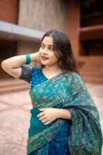 প্রিমিয়াম সেমি মসলিন শাড়ি + ম্যাচিং ব্লাউজ | আকর্ষণীয় ডিজাইন ও কোয়ালিটি - Image 2